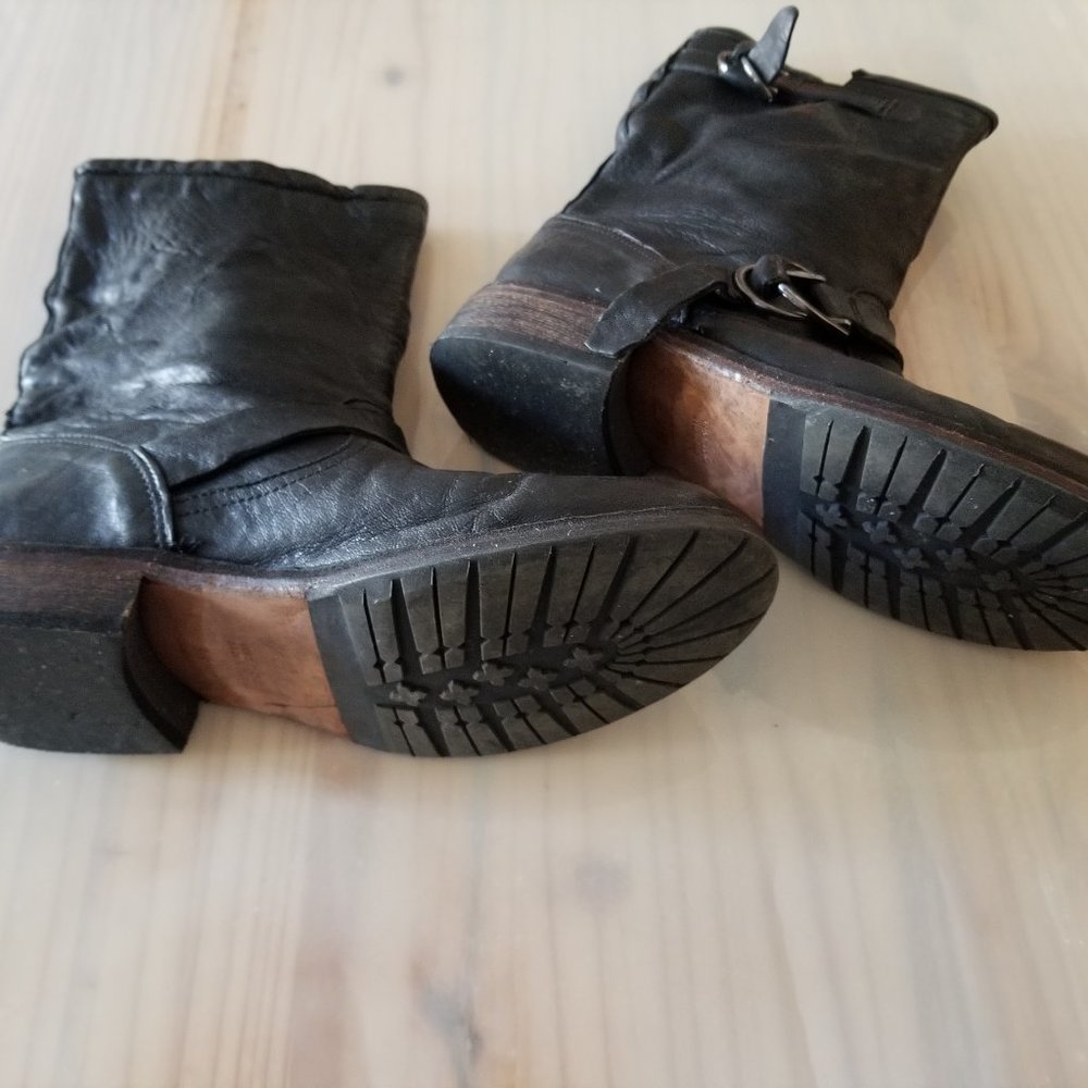 Gina Vero Cuoio Italian Leather Biker Boots, Size 8